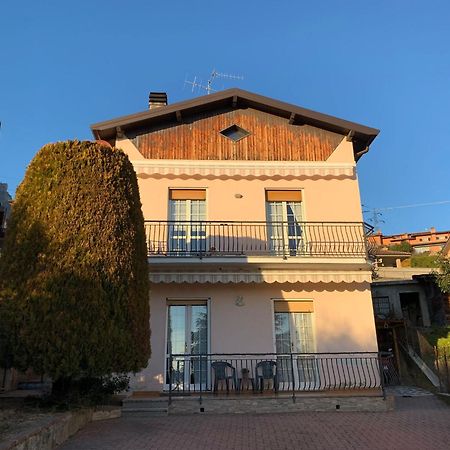 Casa Castel Apartamento Civate Exterior foto